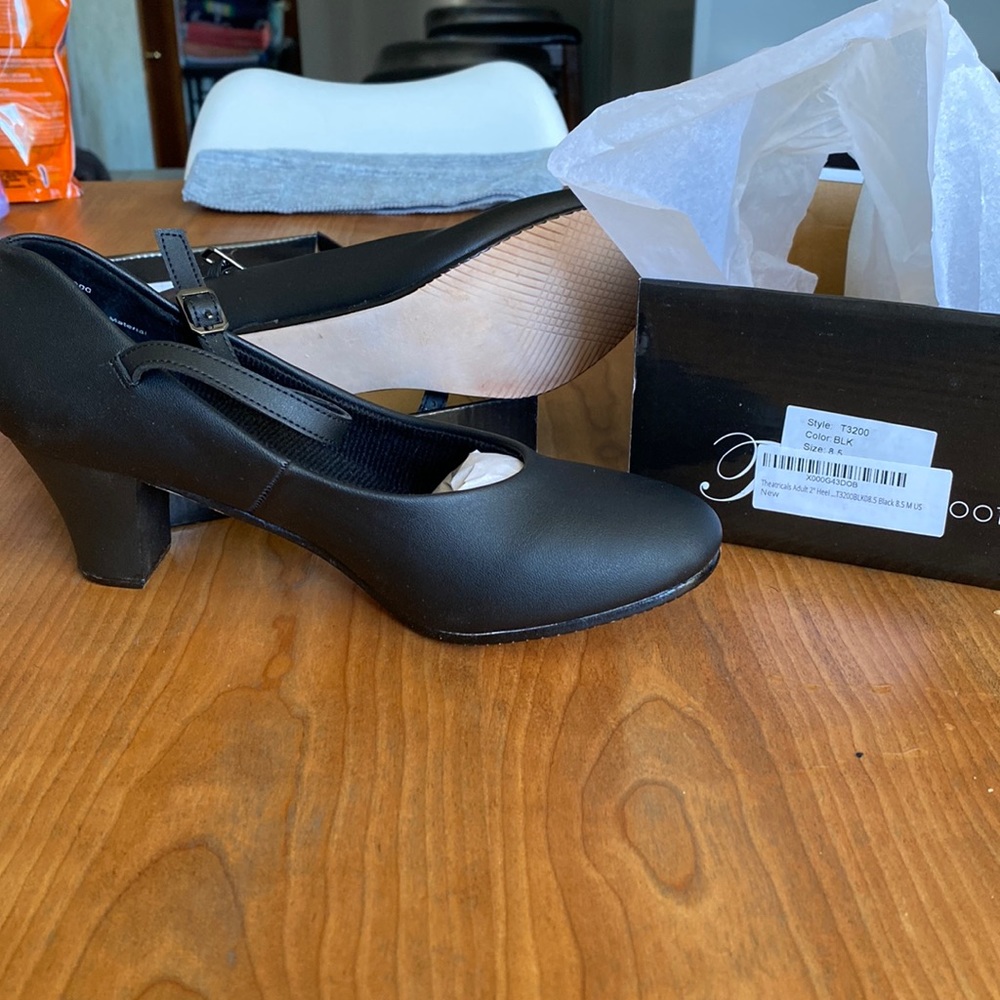 Theatricals Adult 2” heel, black 8.5 M